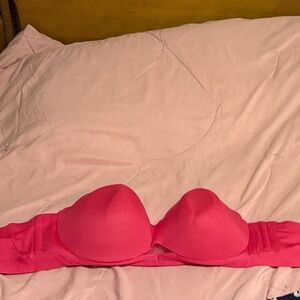 Cacique Comfort bliss Vibrant Pink Strapless Bra 42DD. Like new!